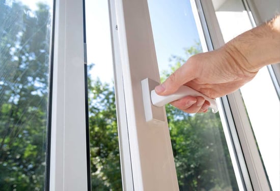 Zakaj odpiranje oken pomeni tudi izgubo energije - LUNOS